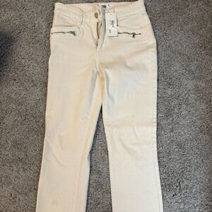 Paige Cindy w/Modern Zip Pockets